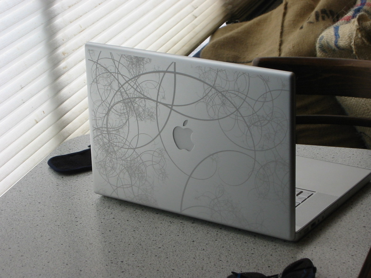 http://www.ozonehouse.com/john/pix/laptop%20tangle.jpg