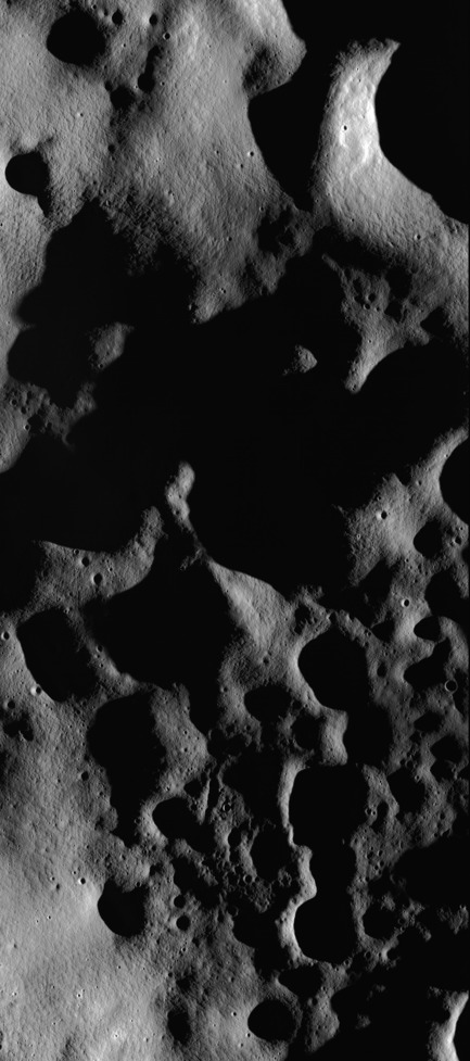Images from the Lunar Reconnaissance Orbiter - The Big Picture - Boston.com