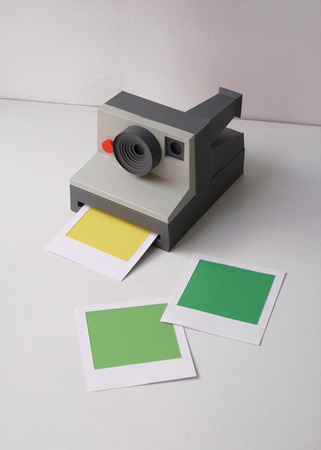 http://www.juliaguther.de/wp-content/uploads/polaroid.jpg