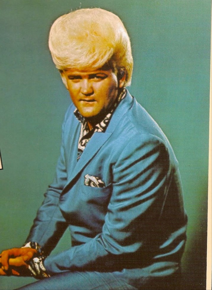 http://2.bp.blogspot.com/_Hj4neqKqbSw/S7Vfg2675iI/AAAAAAAABxA/N6mbSbSnm4U/s1600/waynecochran.jpg